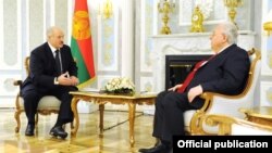 Belarus - President Alexander Lukashenko (L) meets with Armenian Ambassador Armen Khachatrian in Minsk, 28Mar20217.