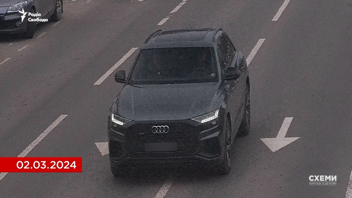 Топпосадовець СБУ їздить на Audi Q8, купленому за безцінь у фігуранта справи СБУ після «перевірки» його бізнесу – «Схеми»