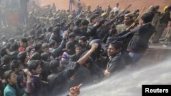 New Delhi-də etiraz aksiyası