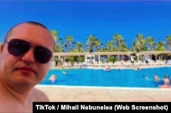 Mihail Nebunelea, fost președinte al organizației Cimișlia a Partidului Șor, într-o imagine publicată de acesta pe contul său de TikTok la sfârșit de iunie 2026