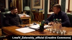Volodimir Zelenski və Valeri Zalujnı Kiyevdə görüşdə