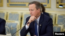 Sekretari i Jashtëm britanik, David Cameron.