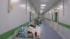 Пациенты в коридорах в Зубово. Источник: сайт главы РБ