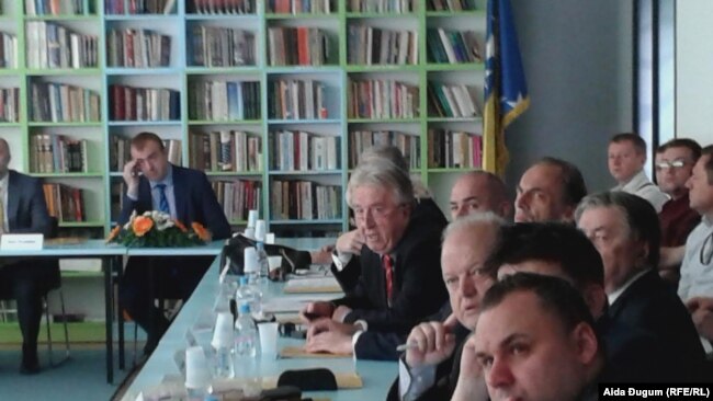 Učesnici međunarodne konferencije “Bosna i Hercegovina: političko stanje i perspektive razvoja“, na Fakultetu političkih nauka u Sarajevu