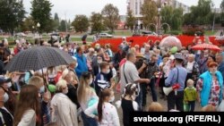 Флэшмоб супраць будаўніцтва завода ў Сьветлагорску. 15 верасьня 2018 году