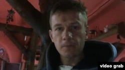 Корреспондент Радио Свобода Сергей Хазов-Кассиа после нападения