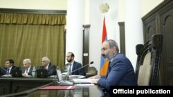 Վարչապետ Նիկոլ Փաշինյանը նախագահում է կառավարության նիստը, 10-ը հոկտեմբերի, 2018թ․