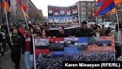 Armenia -- Opposition supporters pay tribute to victims of March 1, 2008 violence in Yerevan, 01Mar2013