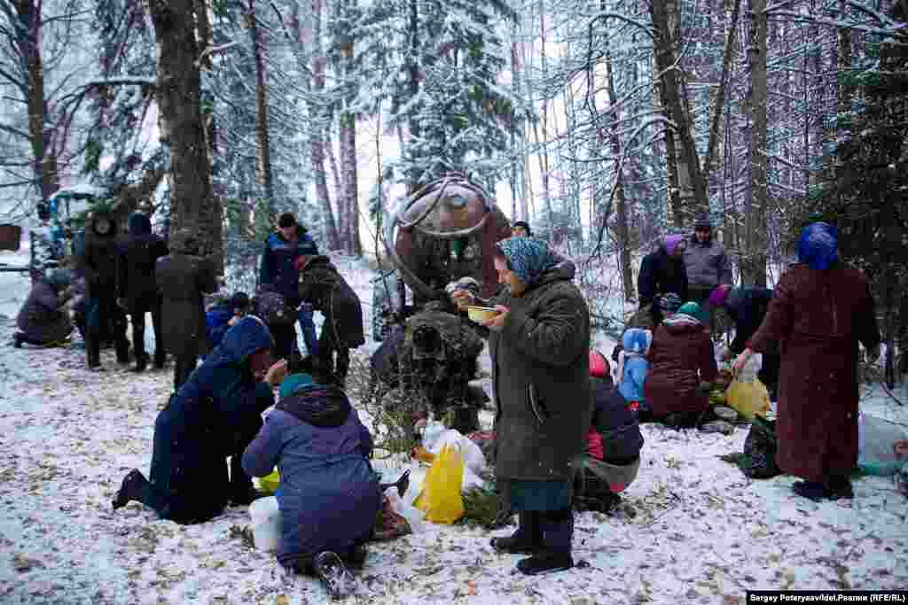 Only those people who speak the Mari language are allowed to participate in the prayers. The language, part of the Finno-Ugric group, is spoken by some 400,000 people in the Mari El Republic. &nbsp;