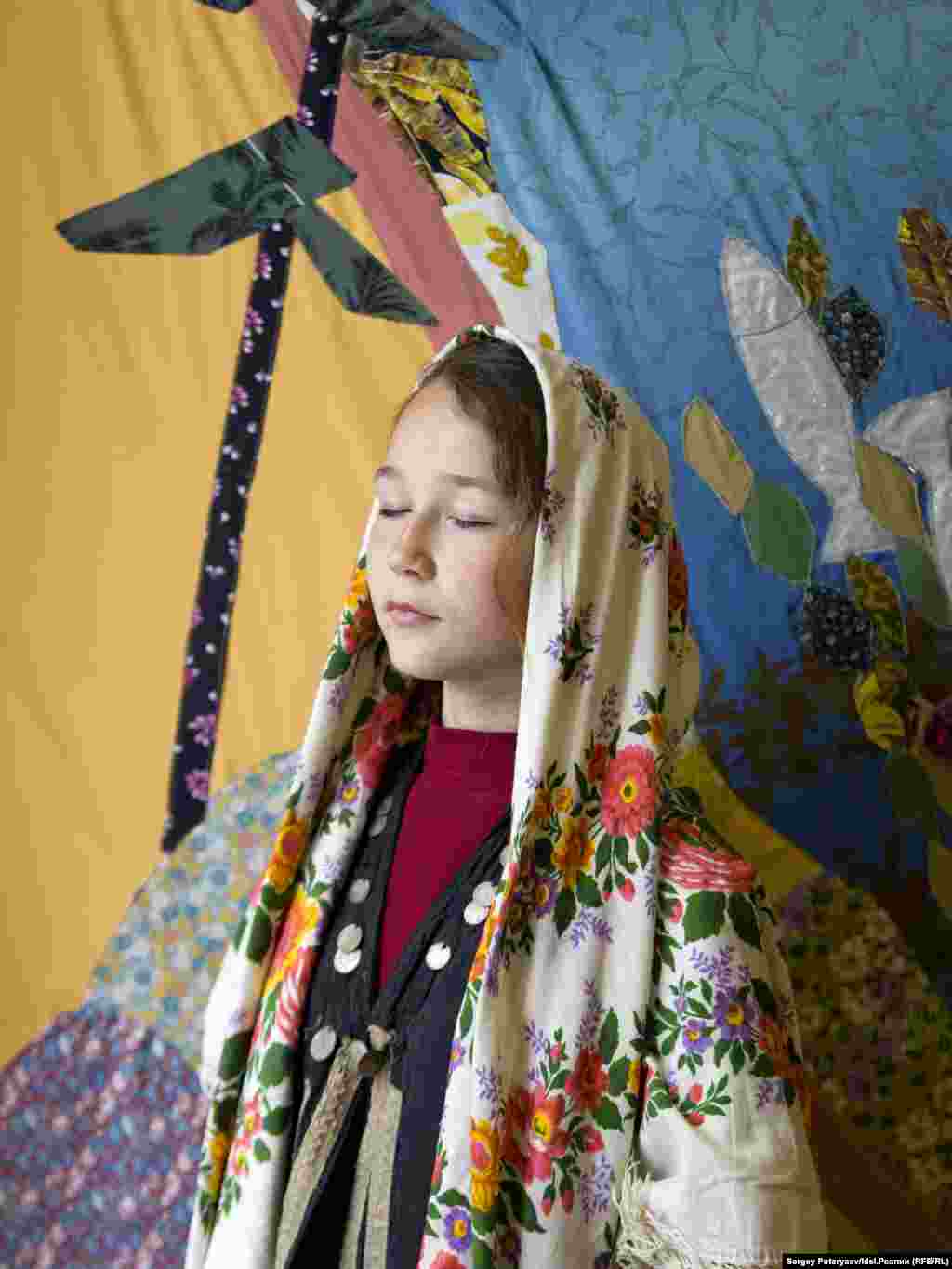 Uraliya 13 years old, schoolgirl "I think that it is difficult to live with traditional values in the modern world. Nowadays, life is easier and that has certain consequences. Yet, I would like to have a big family and not to forget about my career."