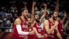 شادی بازیکنان تیم بسکتبال ایران پس از پیروزی بر تیم فیلیپین و راهیابی به المپیک