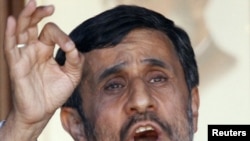 President Ahmadinejad: 'World powers have no choice' 