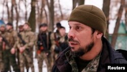 Пророссийские сепаратисты во время учений в Донецкой области в Украине. 8 декабря 2014 года.