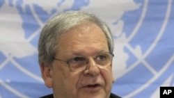 Kenya -- Humanitarian Coordinator for Somalia Mark Bowden speaks to journalists in Nairobi, 20Jul2011