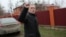 Руслан Кутаев после освобождения из заключения по обвинению в проведении несогласованной с властями научной конференции, посвященной депортации чеченцев и ингушей. Чечня, 20 декабря 2017 года
