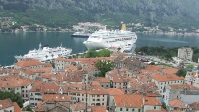 U Kotor stigao prvi veliki kruzer nakon 16 mjeseci