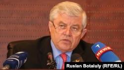Владимир Божко, парламент мәжілісінің вице-спикері.