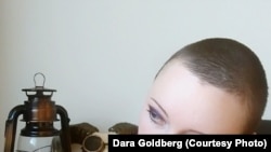Dara Goldberg was forced to make drastic fashion decisions.