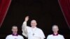 Папа римский Франциск обратился к верующим с традиционным посланием Urbi et orbi, Ватикан, 25 декабря 2019 года