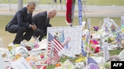 Барак Обама и Джо Байден в Орландо, где произошло самое крупномасштабное в США массовое убийство