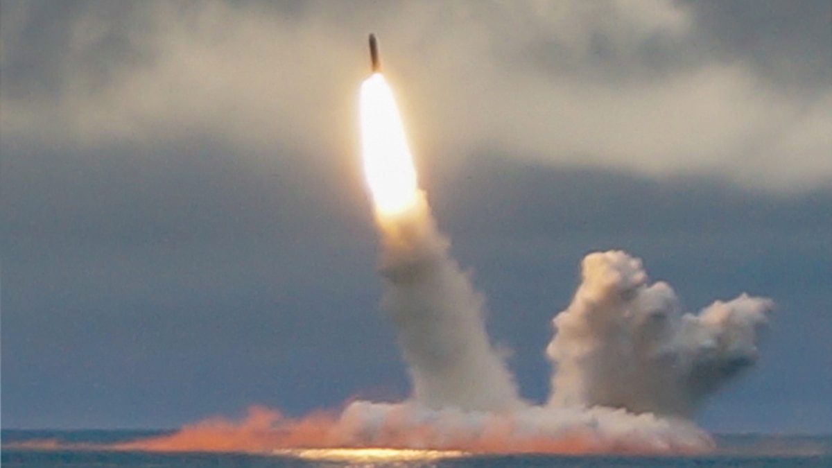 Russia Reports Successful Test Of Submarine Launched Bulava Icbms