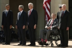 Бывшие президенты США (слева направо): Барак Обама, Джордж Буш-младший, Билл Клинтон, Джордж Буш-старший, Джимми Картер. Харизмой обладали лишь двое из них