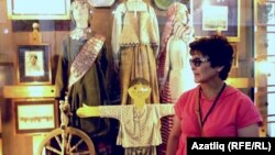 Музейда Казан татары киеме