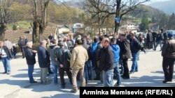 Radnici Krivaje blokirali saobraćajnicu, 18. mart 2016.