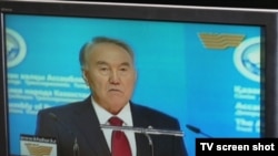 Kazakhstan - President Nursultan Nazarbaev speaks at the Assembly of Kazakhstan nations session. Astana, 20Oct2010.