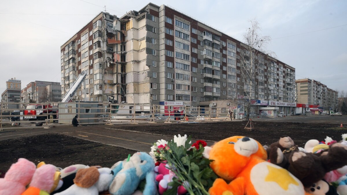 Эксперты признали три подъезда разрушенного дома в Ижевске пригодными для  заселения