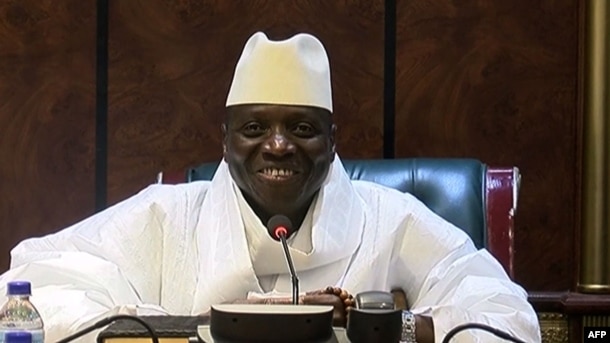 1994-cü ildə hakimiyyətə "qansız çevrilişlə" gəlmiş Jammeh getmək istəmir