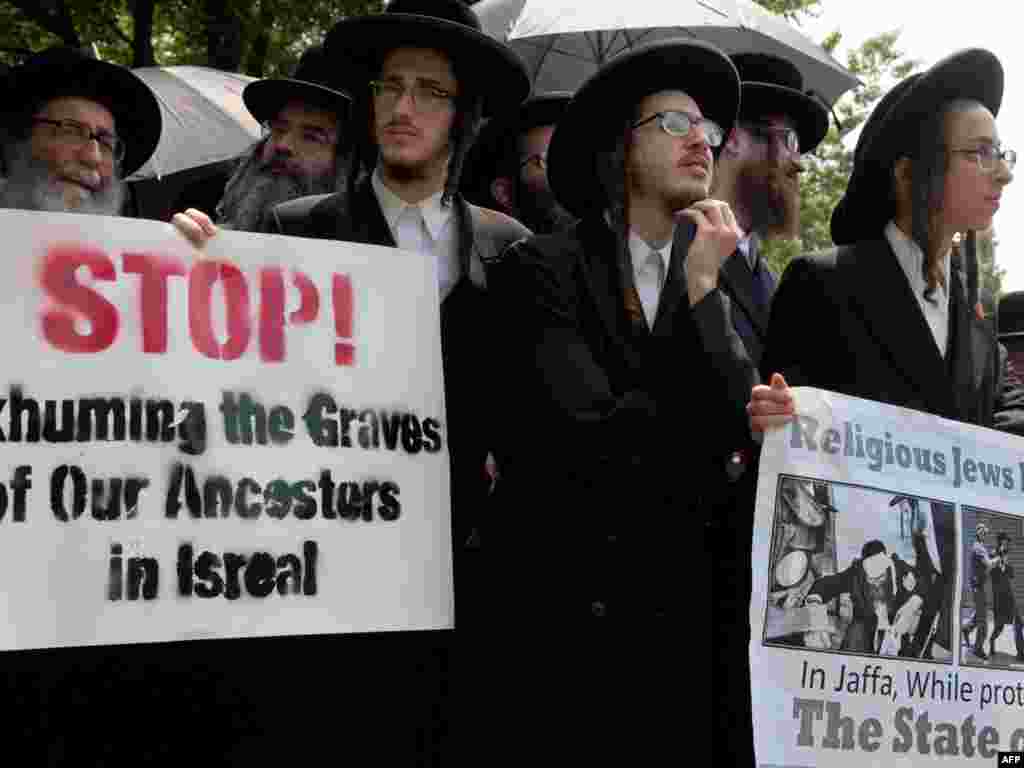 SAD - Ultraortodoksni Židovi na protestima protiv izraelskog premijera Benjamina Natanjahua u Washingtonu, 06.06.2010. Foto: AFP / Rod Lamkey 
