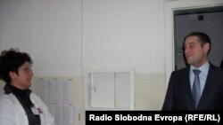 Министерот за здравство Никола Тодоров во посета на битолската болница.