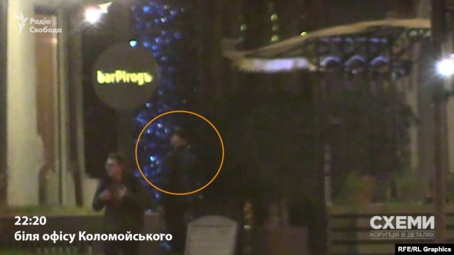 «Схеми» помітили поблизу офісу Коломойського в центрі Києва охоронців