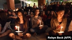 Студенти у Лас-Вегасі поминають жертв масової стрілянини, США, 2 жовтня 2017 року