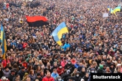 Мітинг проти агресії Росії і за європейську інтеграцію. Івано-Франківськ, 25 лютого 2014 року (ілюстраційне фото)