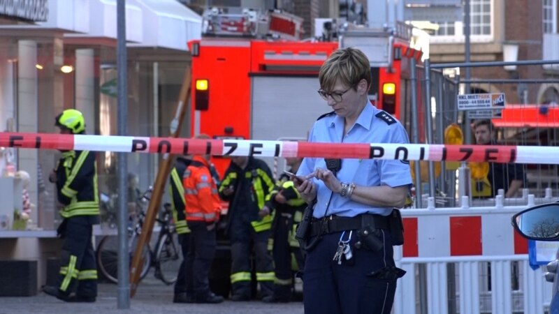 Германската полиција бара мотив за нападот со комбе