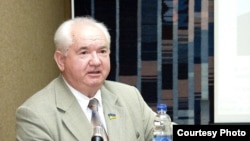 Олег Білорус.