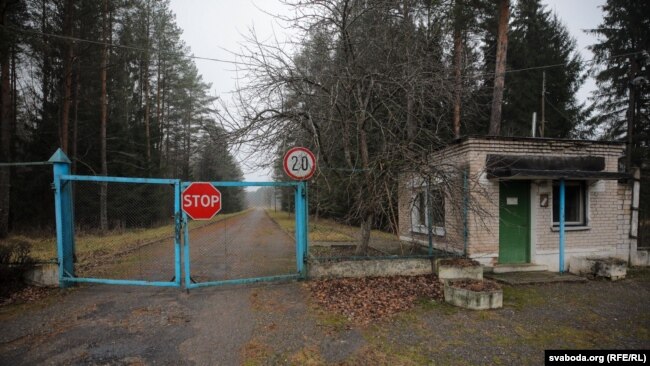 КПП на былой базе «СОБРу» каля Бегамлі