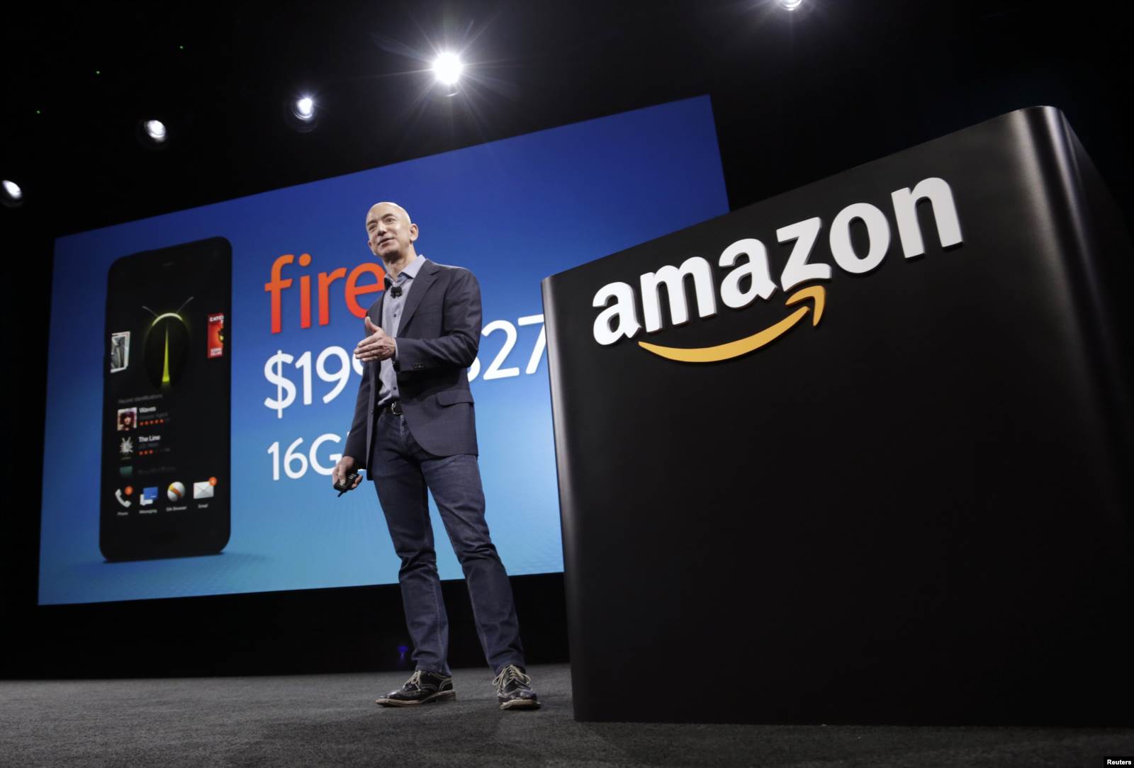 Bezos predstavlja "Fire", novi pametni telefon Amazona