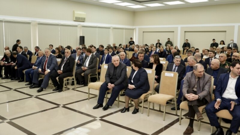На заседание нового созыва парламента Абхазии пустили не всех журналистов