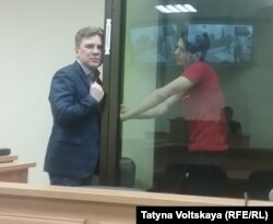 Адвокат Виталий Черкасов и Вадим Осипов