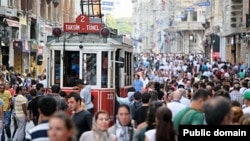 Türkiýäniň Stambul şäheri.