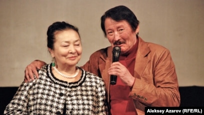 Аврил Лавинмен порно ойыны