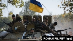 Украинские бойцы в зоне боевых действий на Донбассе. Краматорск, сентябрь 2014 года