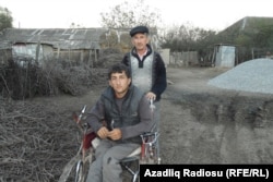 Qüdrət Xəlilov oğlu Mövludla birlikdə