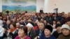 Участники встречи с акимом Восточно-Казахстанской области Даниалом Ахметовым. Село Акжар, ВКО, 27 февраля 2020 года. 