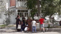 Balkan: Ilata bäş aý bäri azyk paýlary paýlanmaýar, hususyýetçilerde bahalar ýokarlanýar