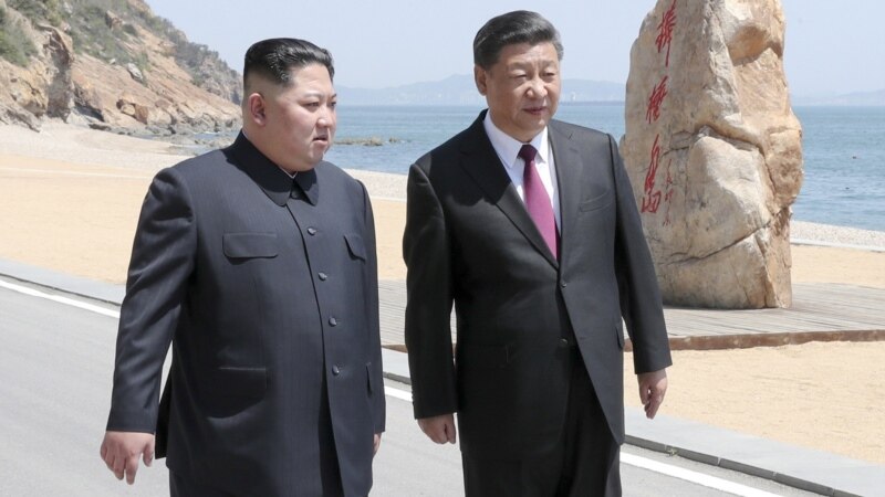 Түндүк Корея менен Кытайдын лидерлери Далянда жолугушту 