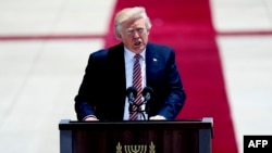 Donald Trump në aeroportin në Tel Aviv